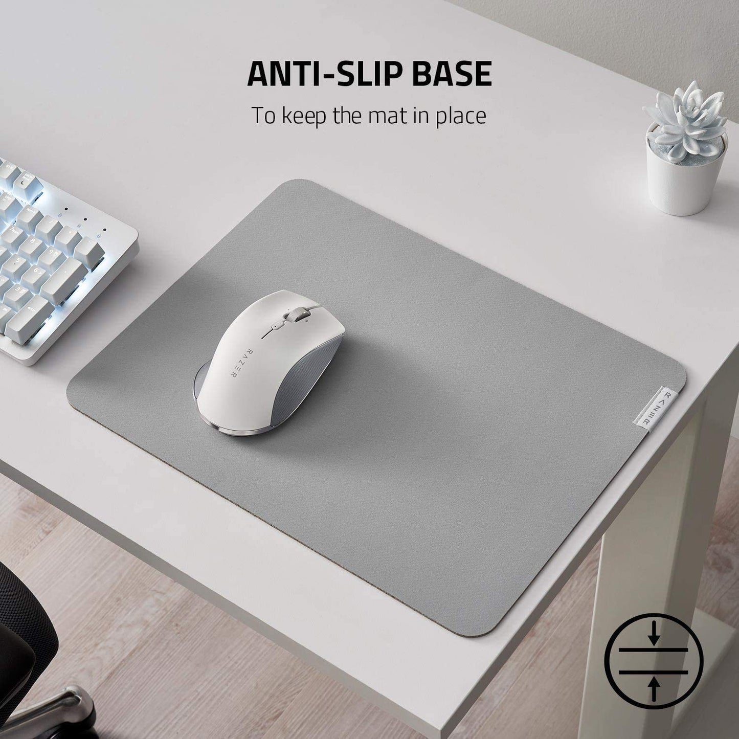 Razer Pro Glide - soft mouse pad for comfort and productivity in the office (textured fabric surface, non-slip) - White